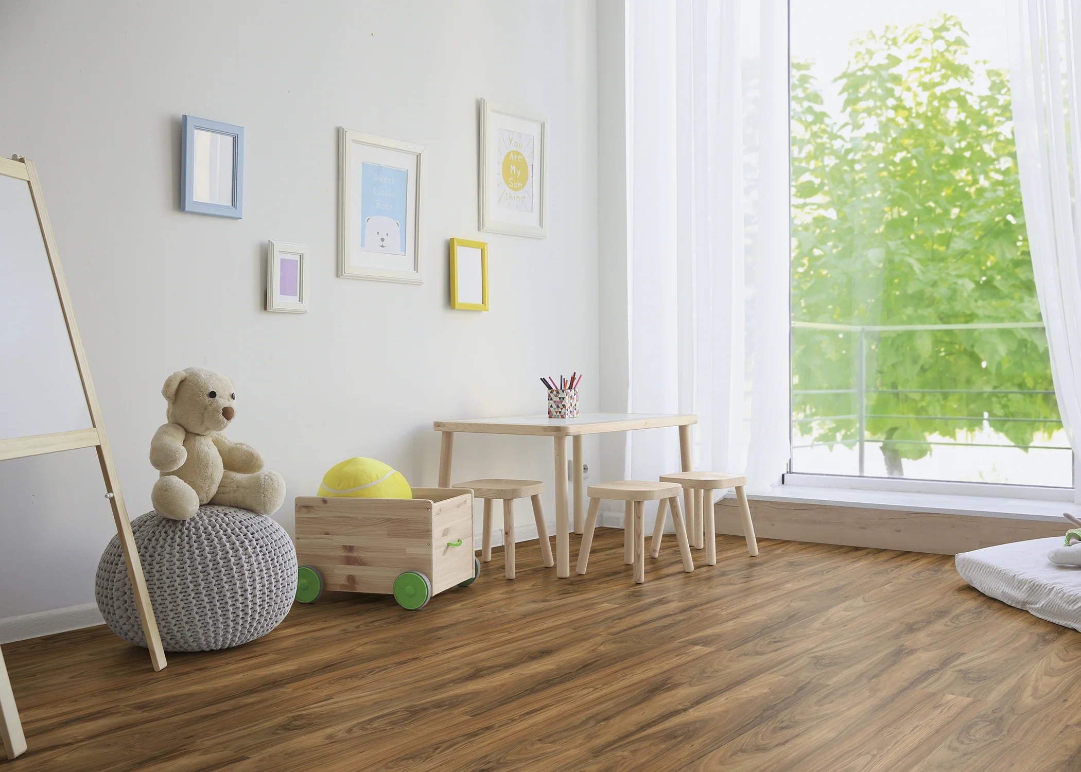 106-8mm-tradewind-birch-laminate-flooring-2.webp 8mm Tradewind Birch Laminate Flooring