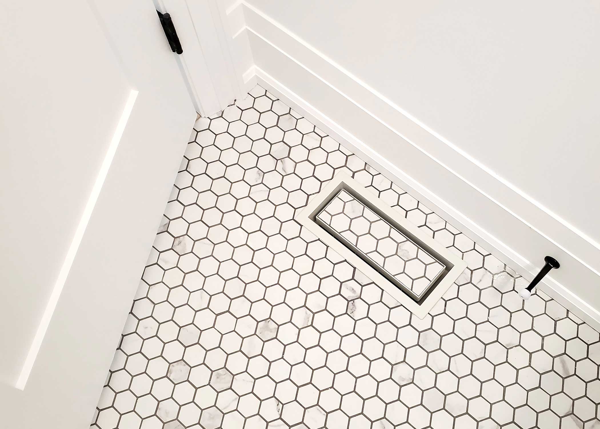 Luxe - Framed Steel Floor Vent White 4x10"