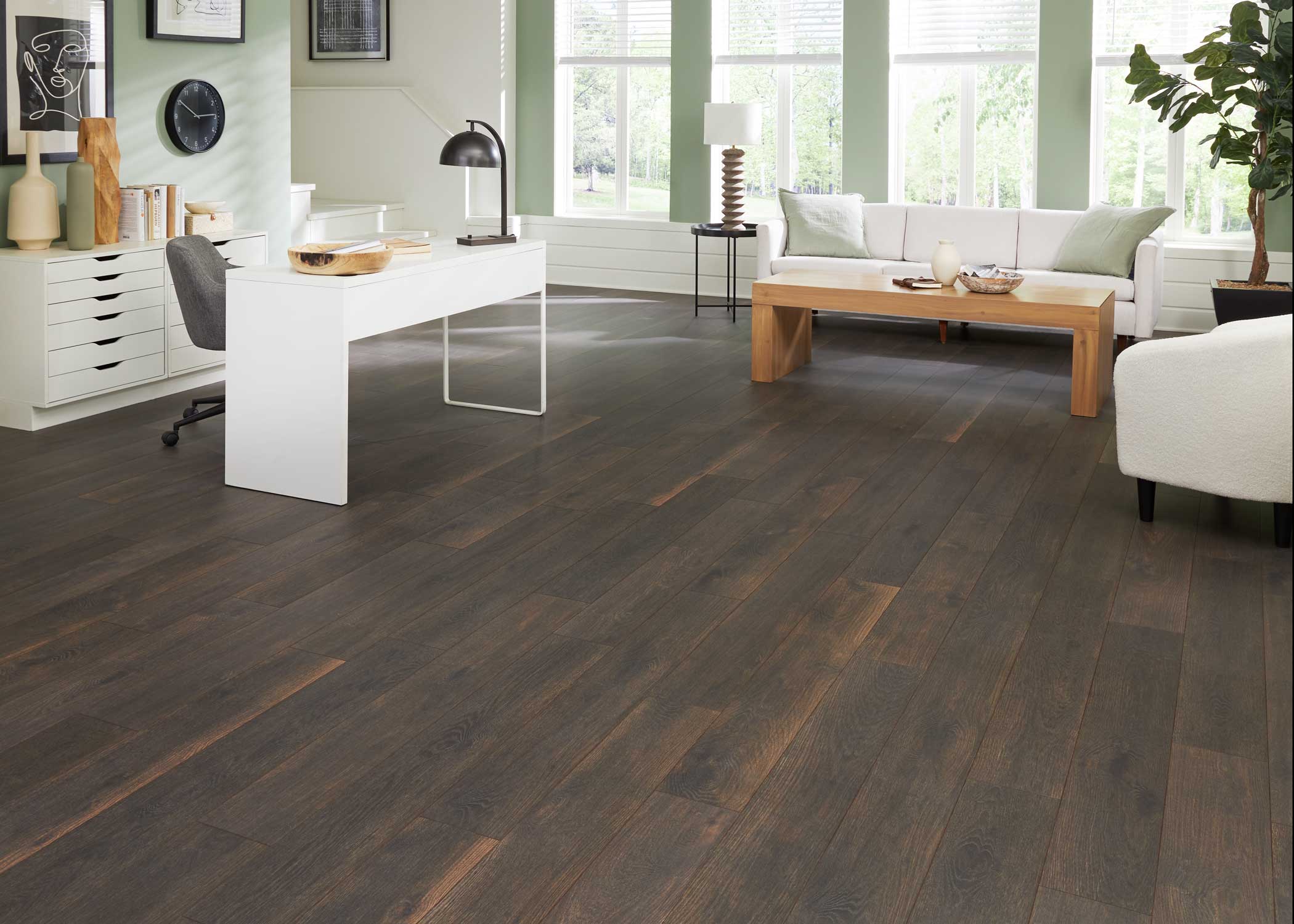 8mm w/pad Pendragon Peak Oak Water-Resistant Hybrid Resilient Flooring 6.97 in. Wide x 50.79 in. Long