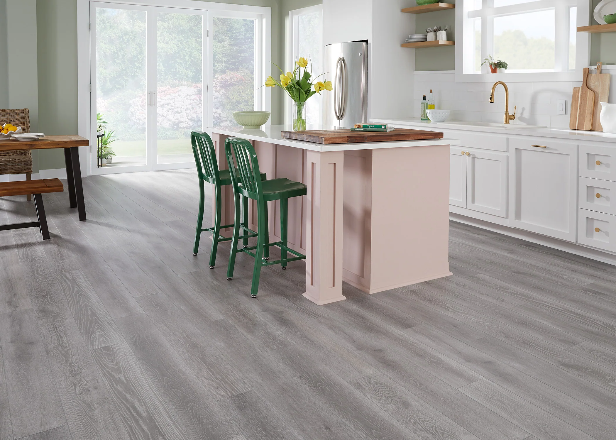XD Sheffield Oak 5mm w/pad - Odd-Lot-As-Is - Stack Out - 343.46 Sq. Ft.