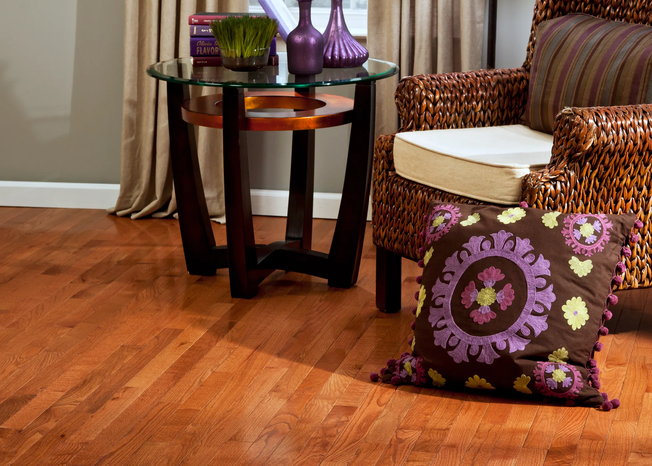 3198-3-4-in-gunstock-oak-prefinished-solid-hardwood-flooring-2-25-in-wide-2.webp 3/4 in. Gunstock Oak Prefinished Solid Hardwood Flooring 2.25 in. Wide
