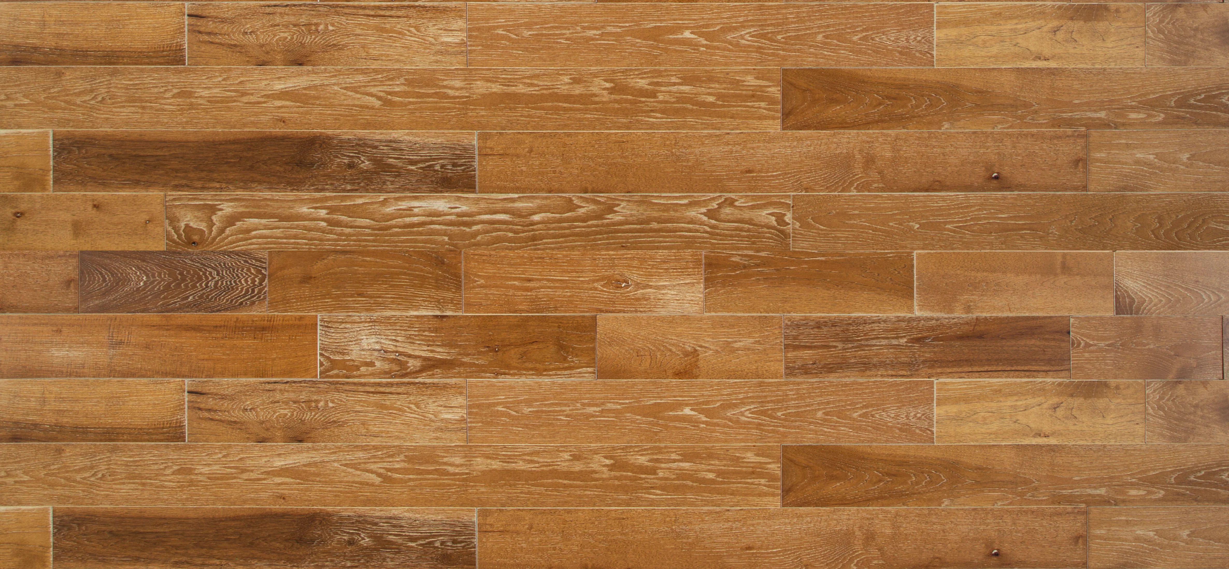 3277-3-4-in-north-hampton-hickory-distressed-prefinished-solid-hardwood-flooring-5-in-wide-3.webp 3/4 in. North Hampton Hickory Distressed Prefinished Solid Hardwood Flooring 5 in. Wide