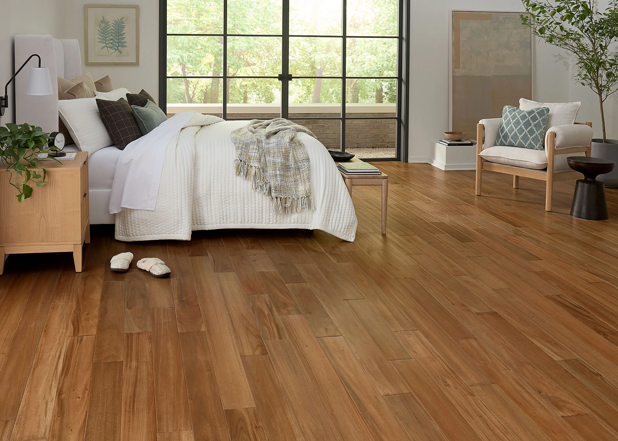 3/4 in. Golden Mahogany Prefinished Solid Hardwood Flooring 4.75 in. Wide